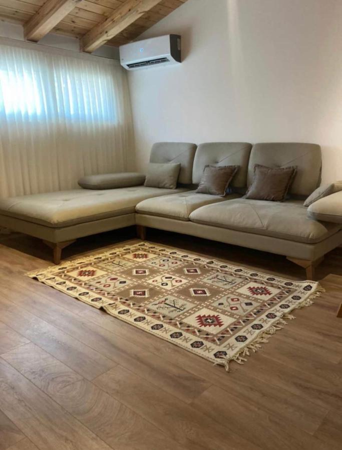 Lovely Loft 1-Bedroom In The Heart Of Tiranë Ngoại thất bức ảnh